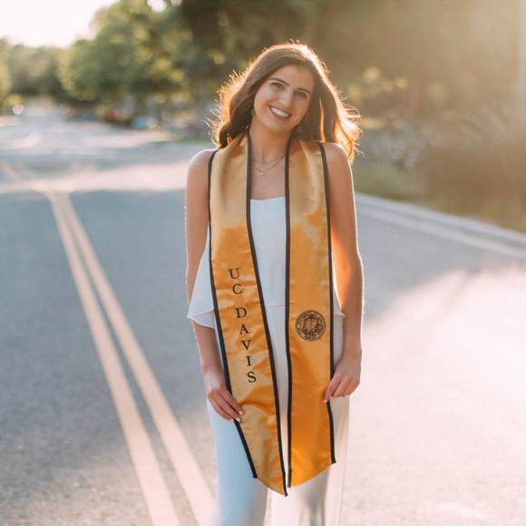 Meet your Posher, Olivia - Picture 1 of 1